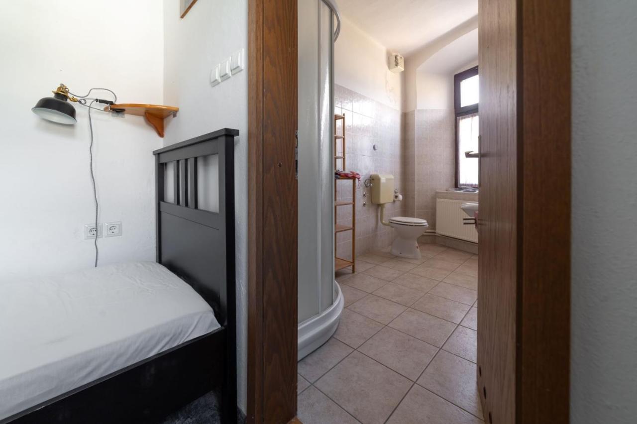 Hostel Samostan Mekinje Kamnik